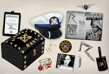 Rihanna Navy Officer's Chest Box Set Edición Limitada